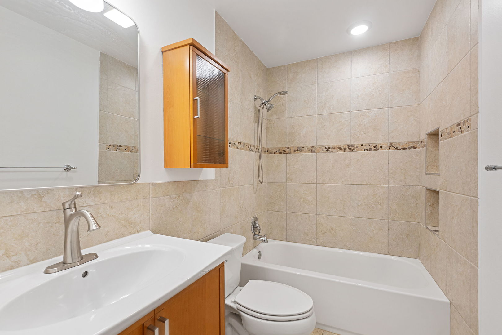 630 Kenilworth Avenue #0, South Elgin, IL 60177