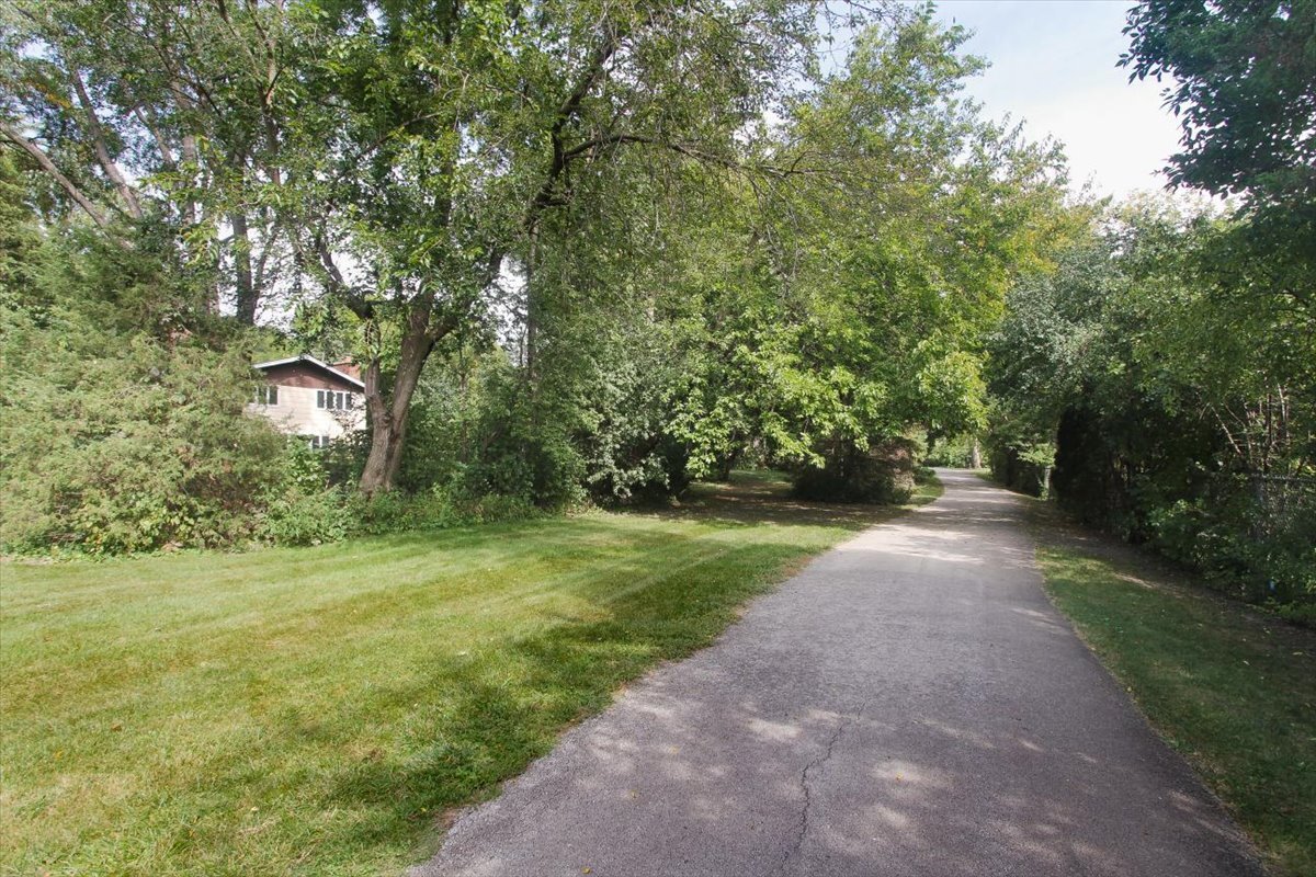 1925 Syracuse Lane, Schaumburg, IL 60193