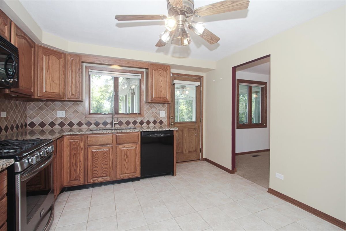 1925 Syracuse Lane, Schaumburg, IL 60193