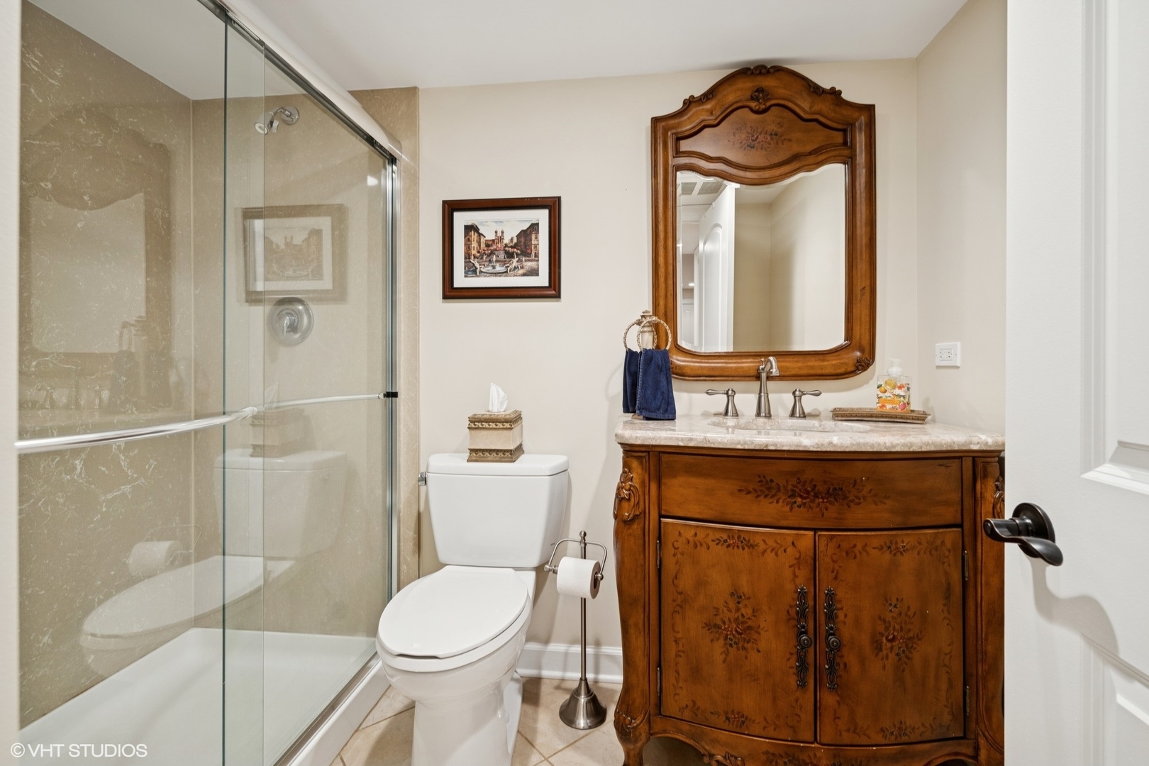 240 Regency Court, Wauconda, IL 60084