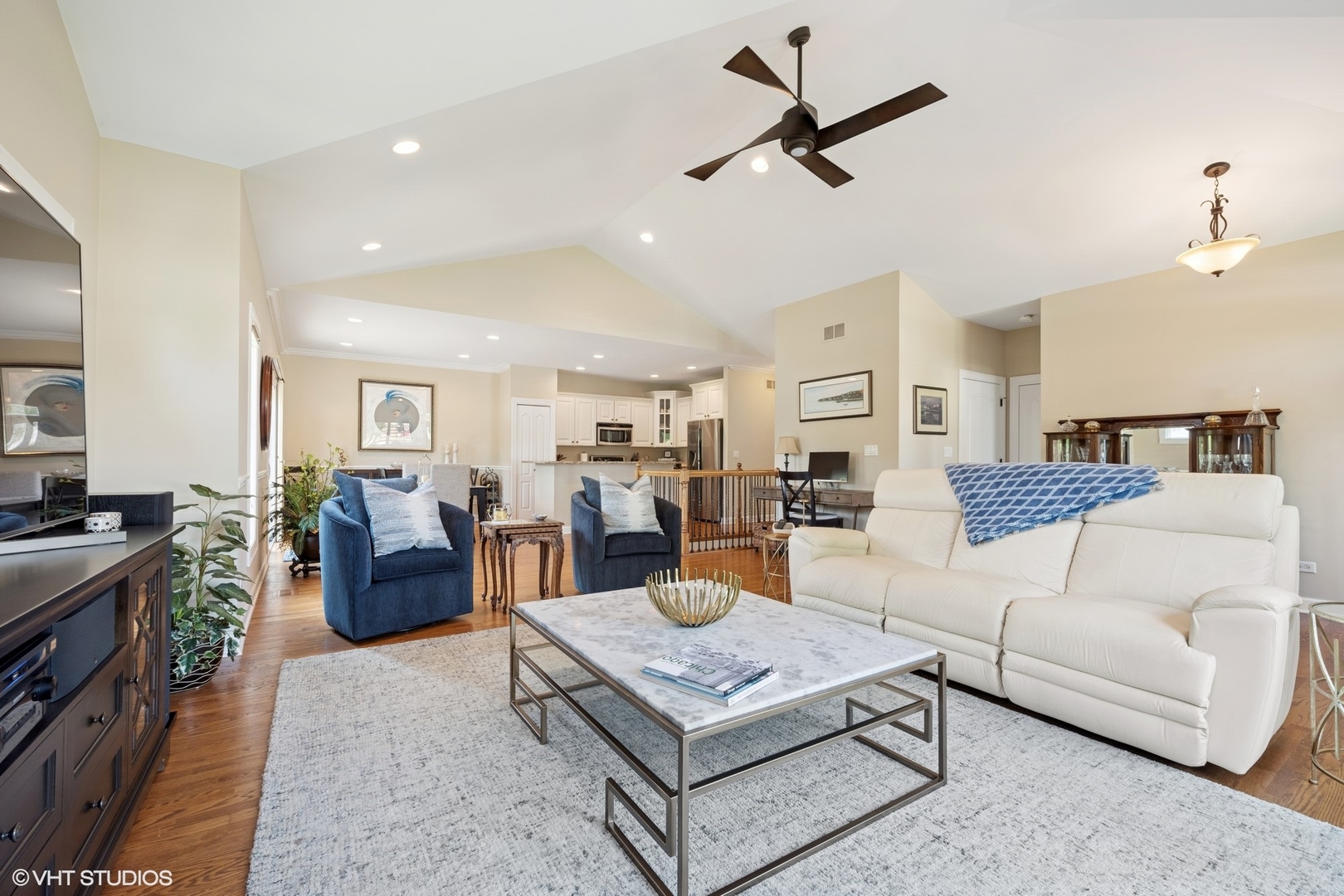 240 Regency Court, Wauconda, IL 60084