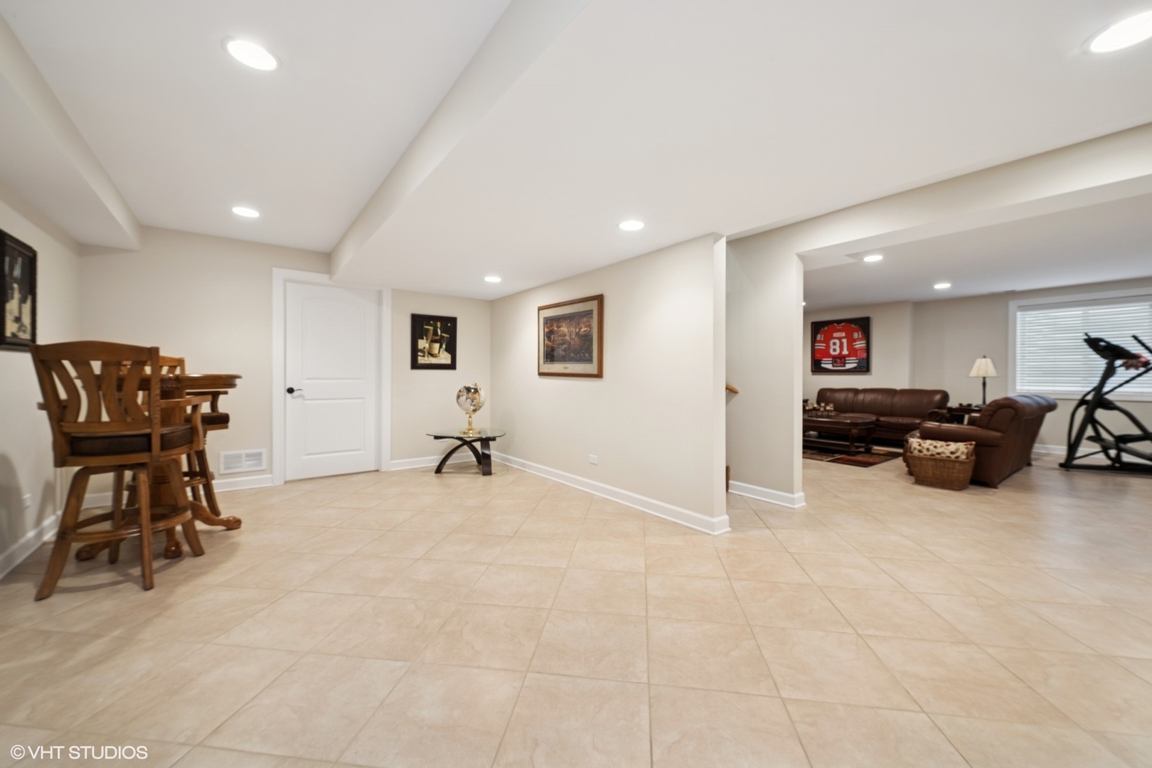 240 Regency Court, Wauconda, IL 60084
