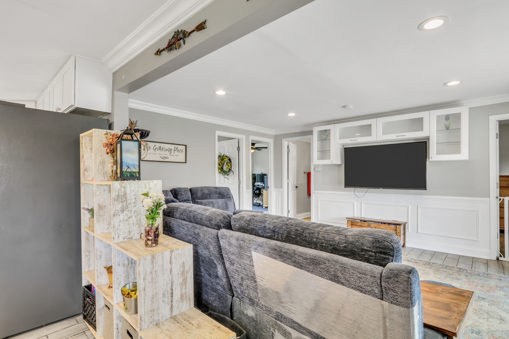 1316 N Park Drive, Round Lake Beach, IL 60073