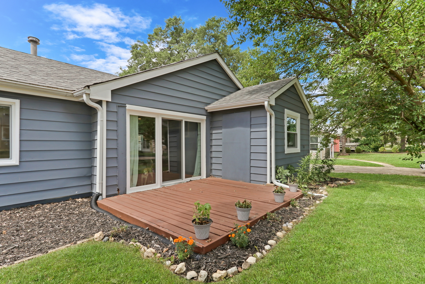 1316 N Park Drive, Round Lake Beach, IL 60073