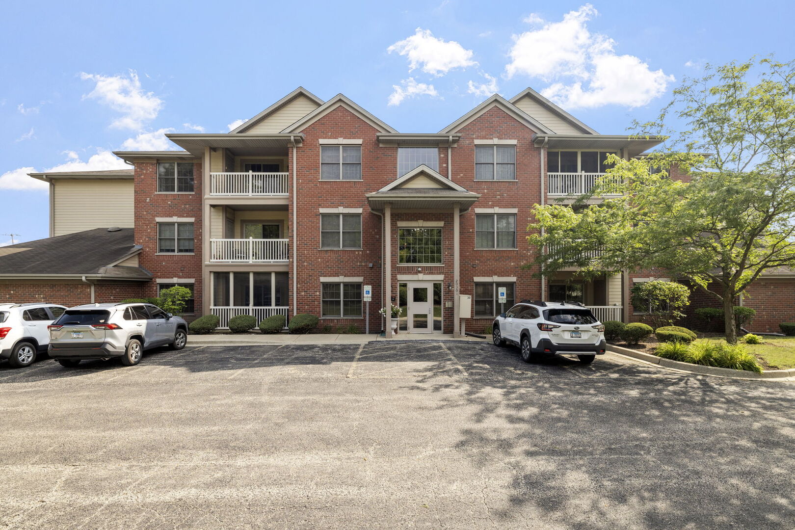 20301 S Pine Hill Road #3A, Frankfort, IL 60423