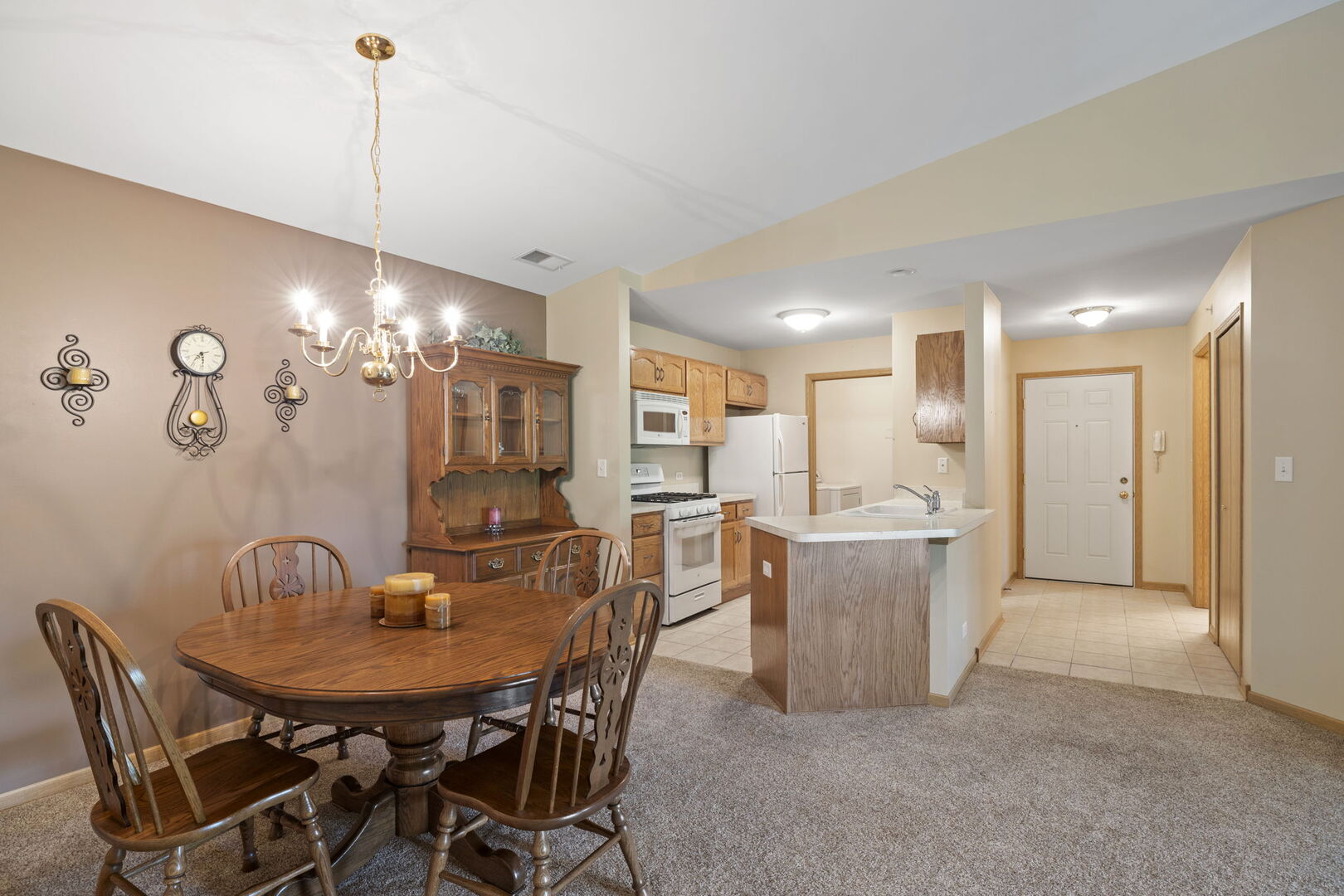 20301 S Pine Hill Road #3A, Frankfort, IL 60423