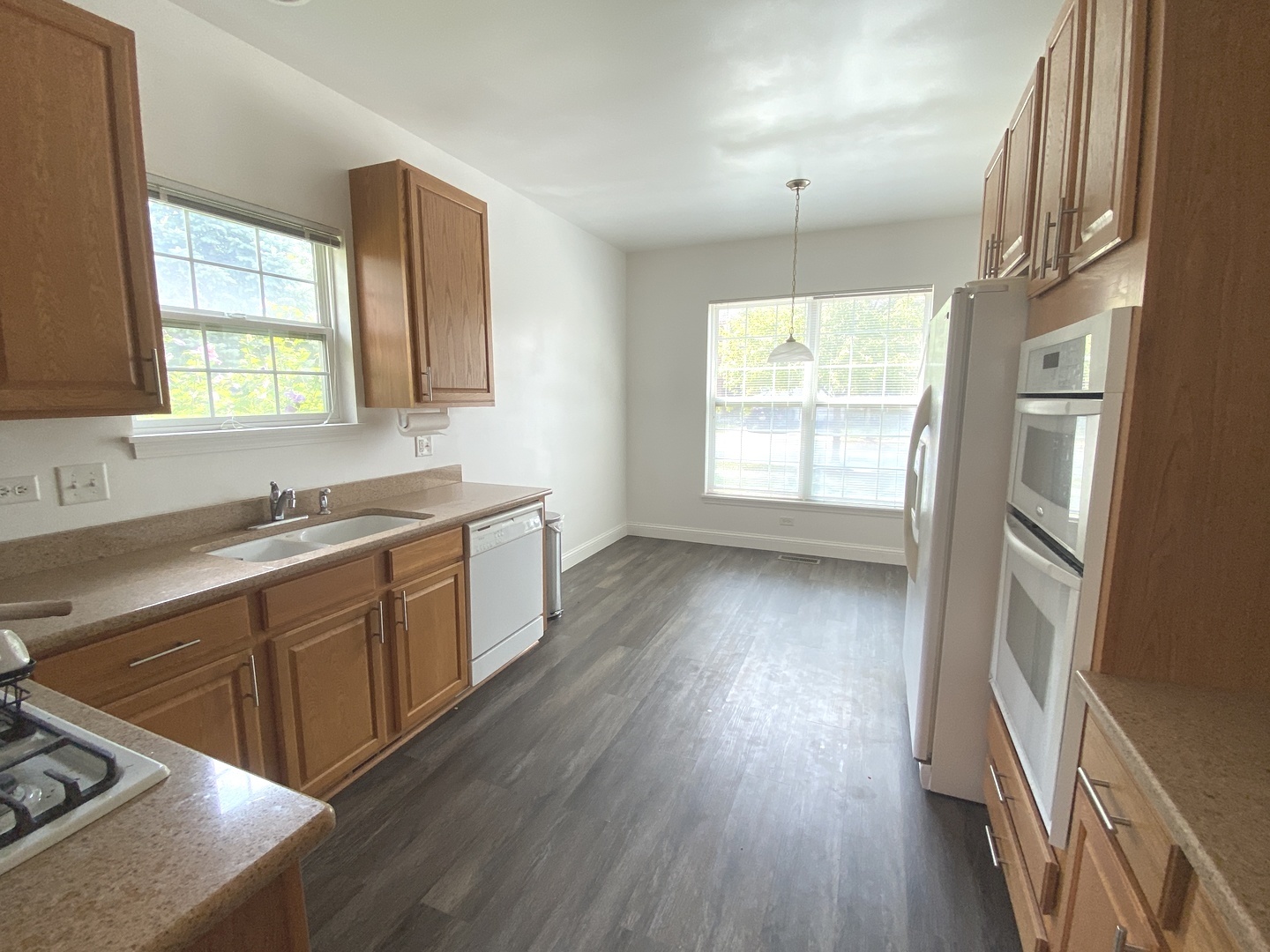 10s431 Carrington Circle #D, Burr Ridge, IL 60527