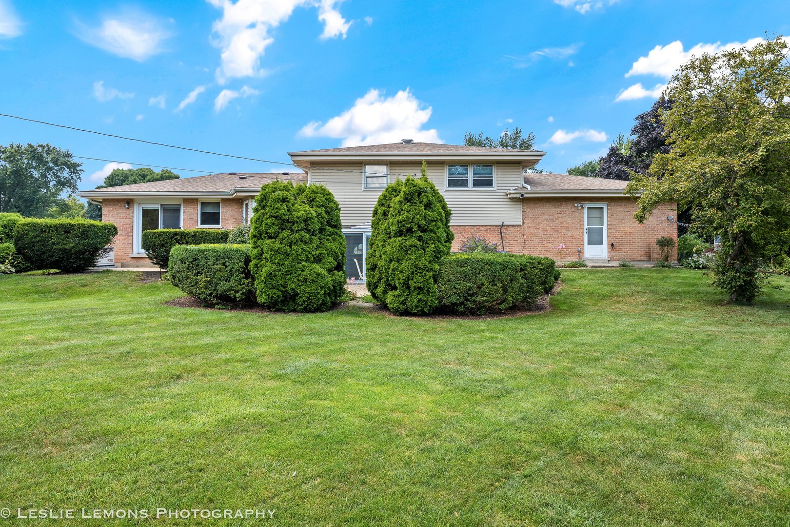 533 Seward Street, Roselle, IL 60172