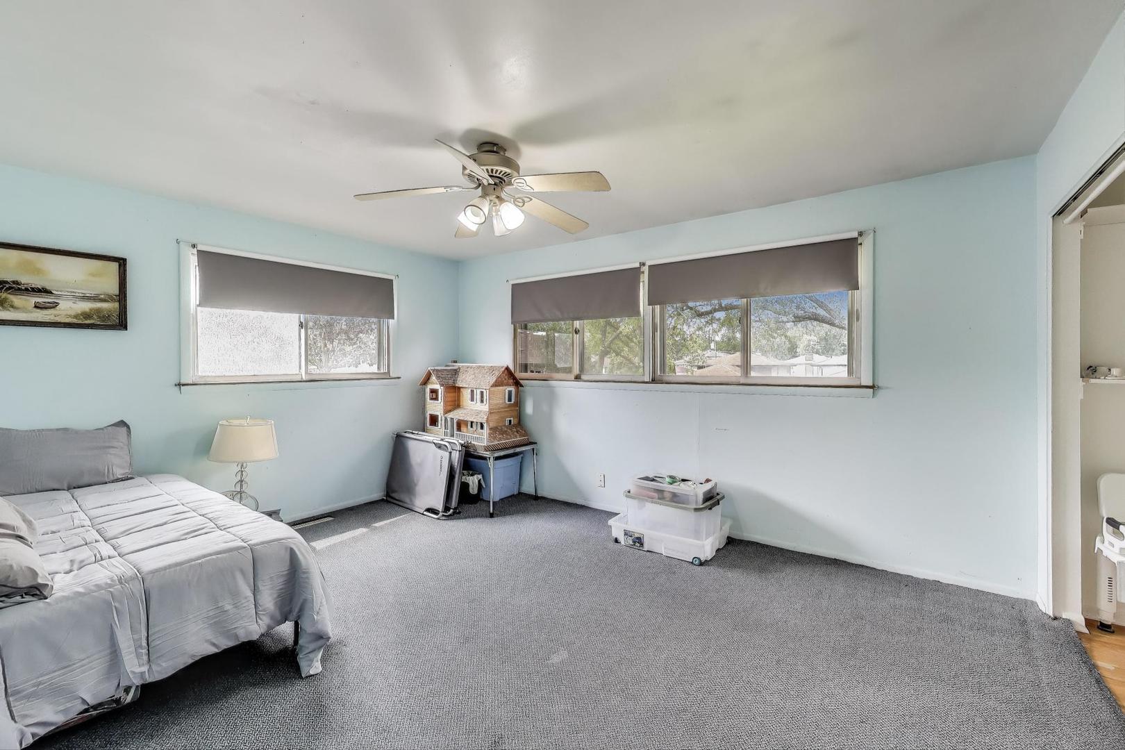 511 Bedford Lane, Des Plaines, IL 60016