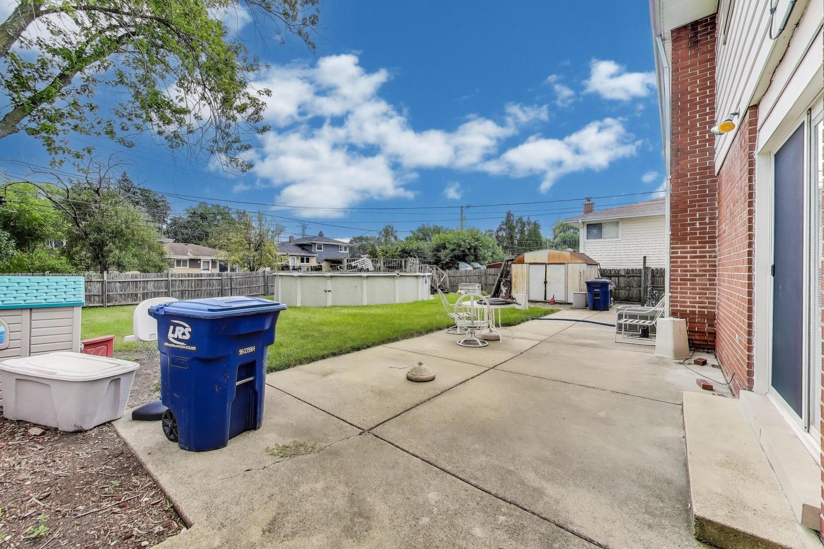 511 Bedford Lane, Des Plaines, IL 60016