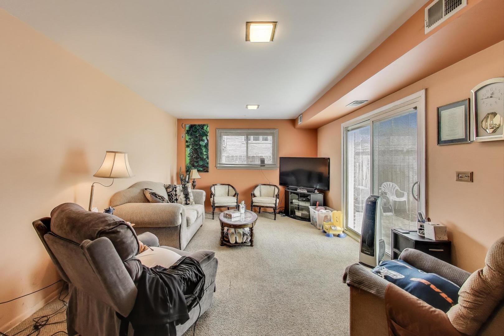 511 Bedford Lane, Des Plaines, IL 60016