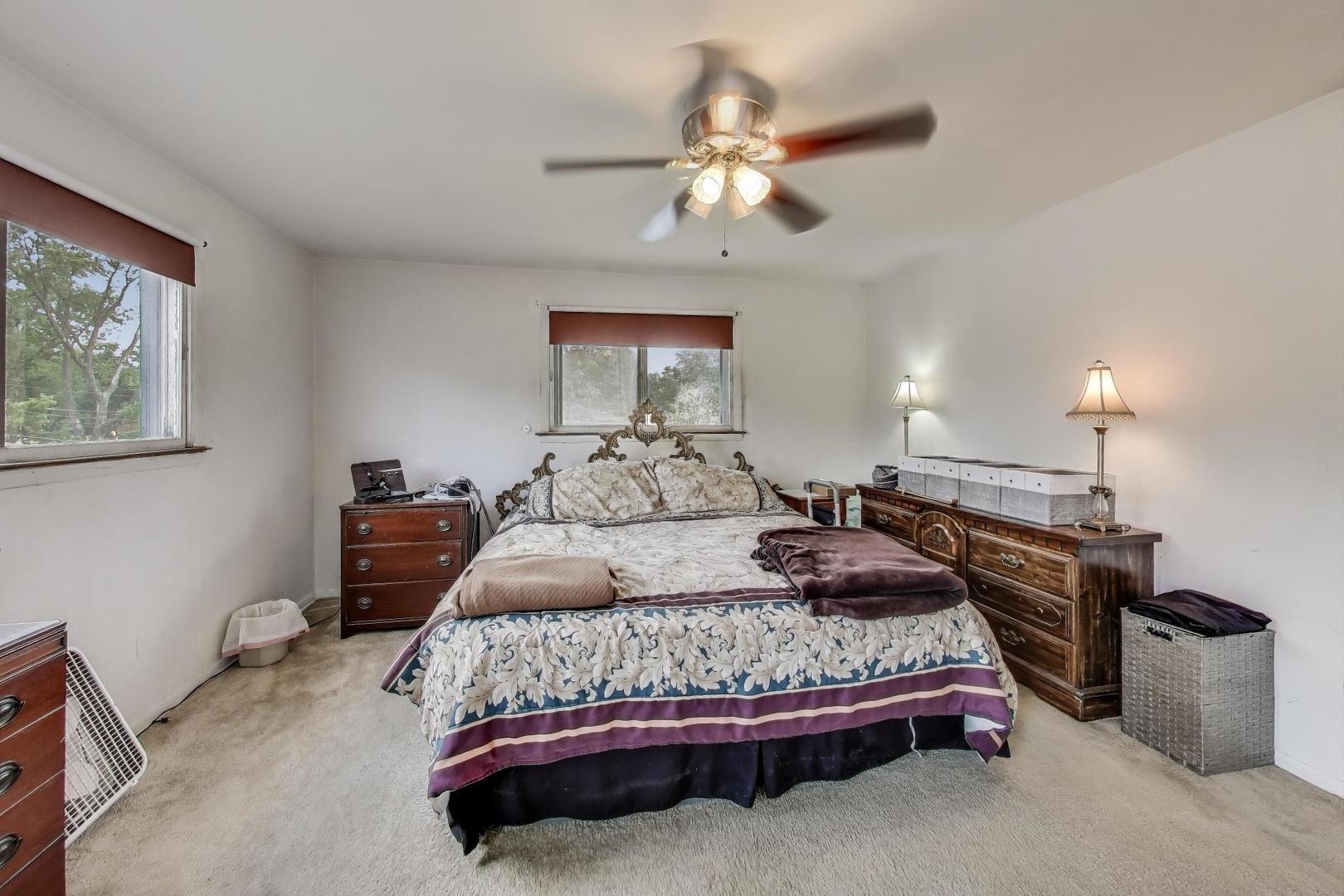 511 Bedford Lane, Des Plaines, IL 60016