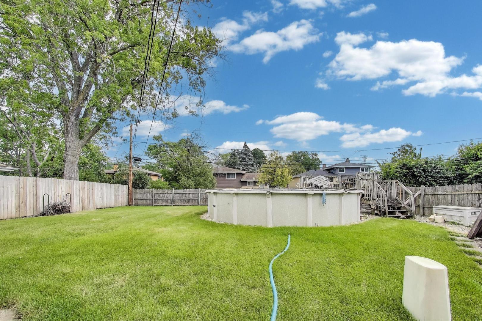 511 Bedford Lane, Des Plaines, IL 60016