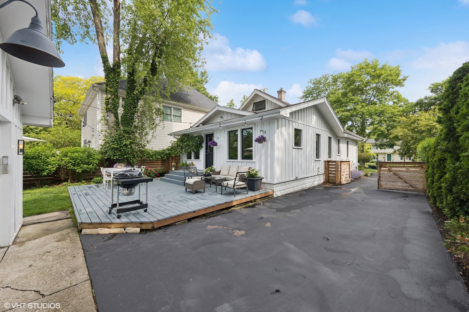 291 Oak Street, Glen Ellyn, IL 60137