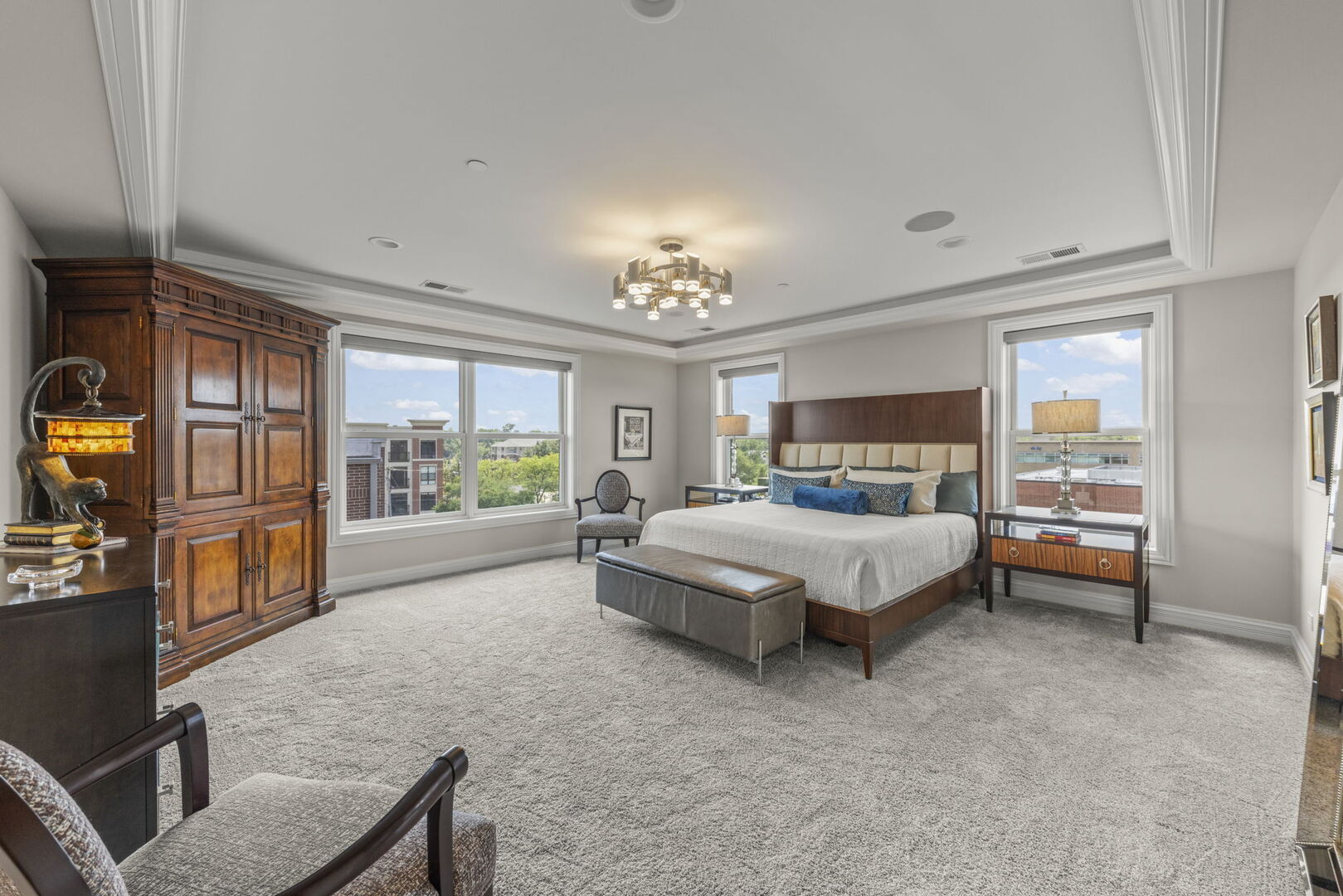 462 PENNSYLVANIA Avenue #4S, Glen Ellyn, IL 60137