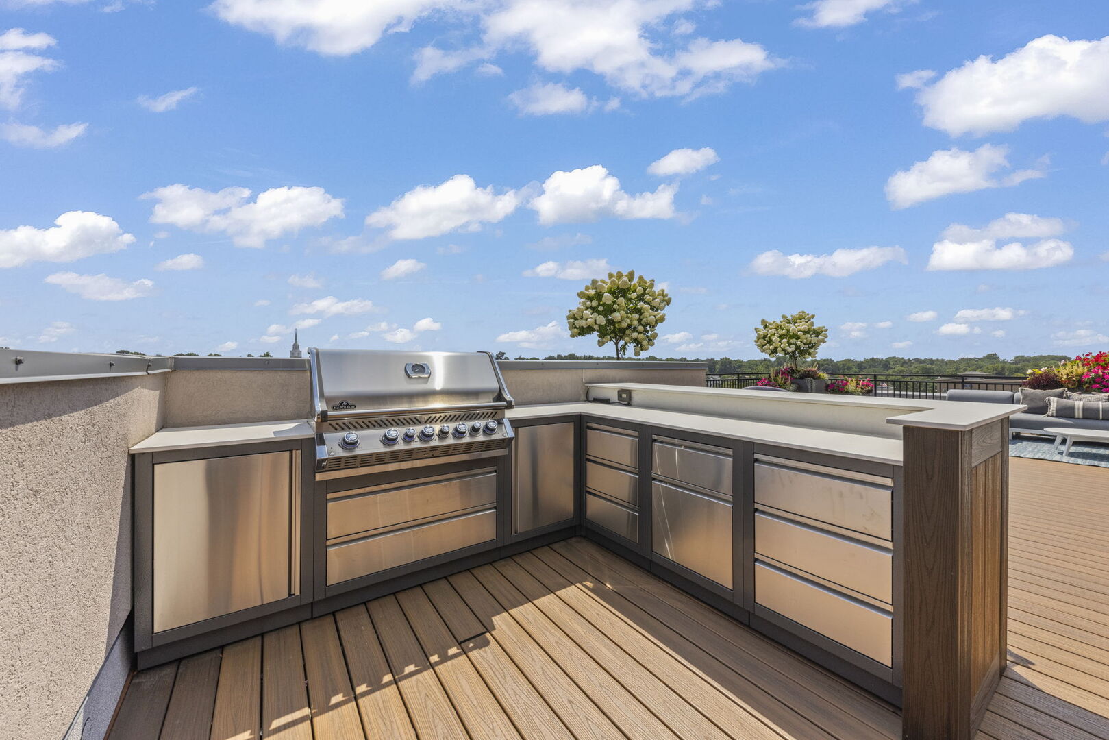 462 PENNSYLVANIA Avenue #4S, Glen Ellyn, IL 60137