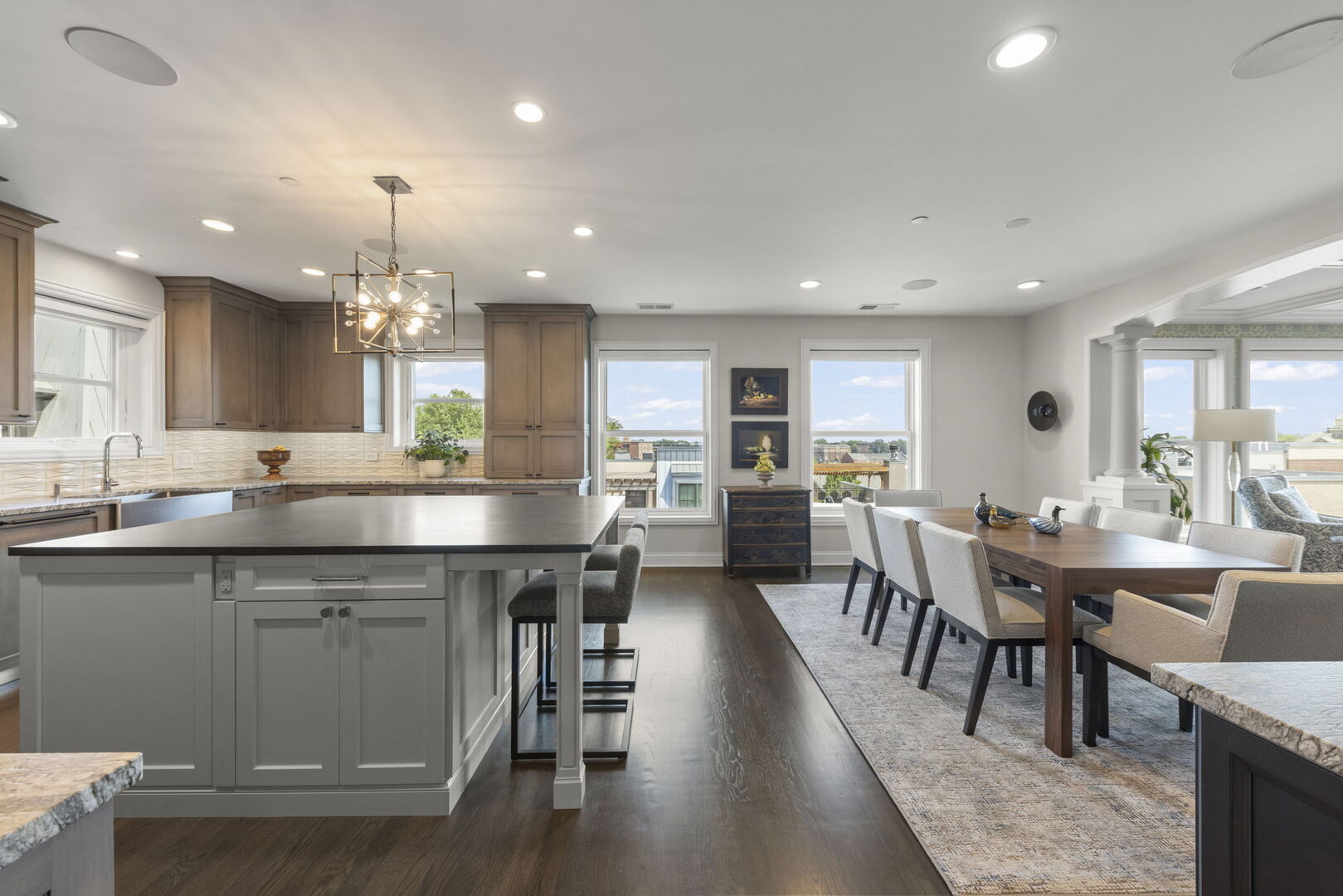 462 PENNSYLVANIA Avenue #4S, Glen Ellyn, IL 60137