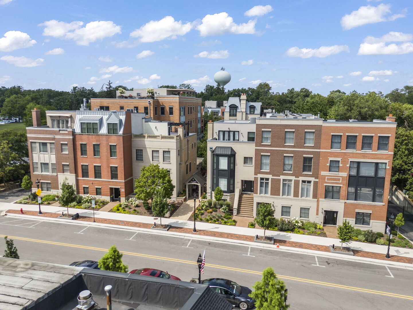 462 PENNSYLVANIA Avenue #4S, Glen Ellyn, IL 60137