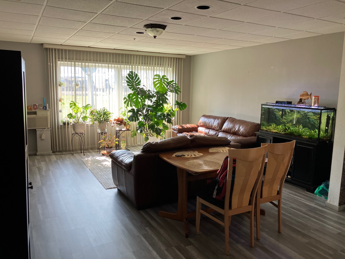 9514 Lawrence Avenue #2105, Schiller Park, IL 60176