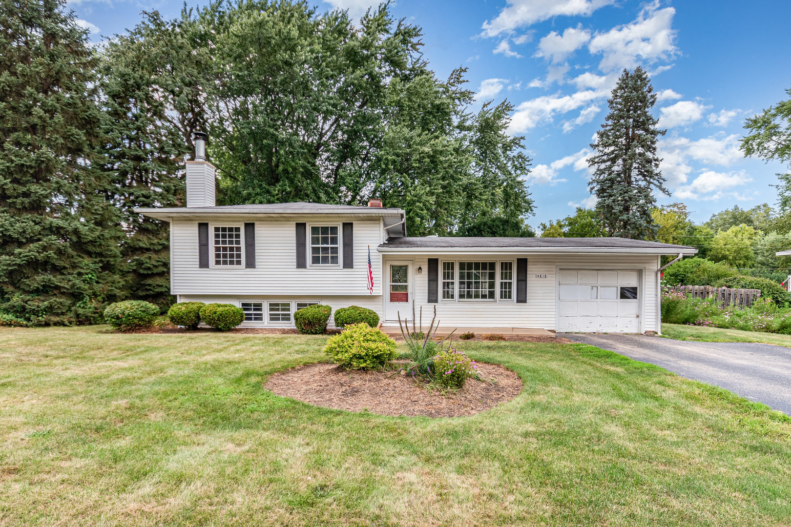 4818 Strong Road, Crystal Lake, IL 60014