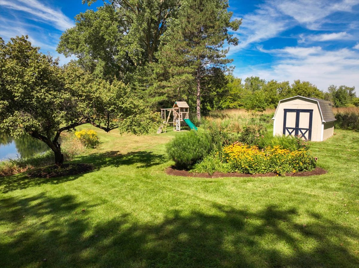 547 Lakeview Court, Bartlett, IL 60103