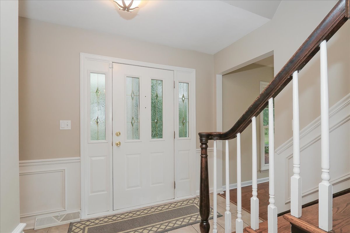 547 Lakeview Court, Bartlett, IL 60103
