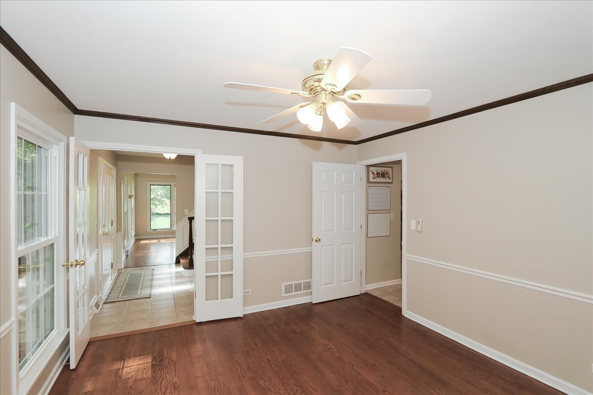 547 Lakeview Court, Bartlett, IL 60103