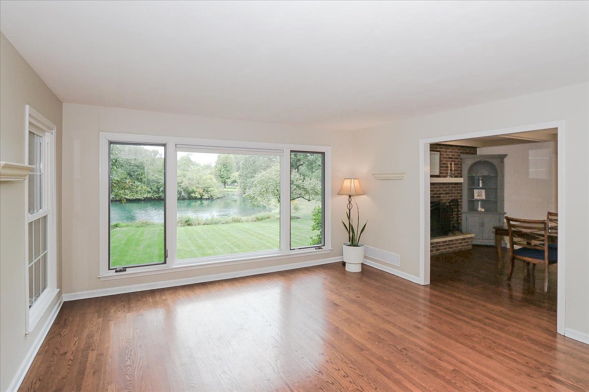 547 Lakeview Court, Bartlett, IL 60103