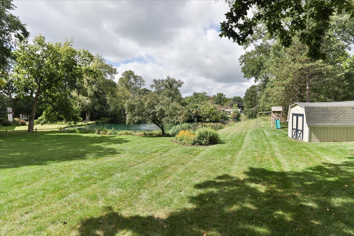 547 Lakeview Court, Bartlett, IL 60103