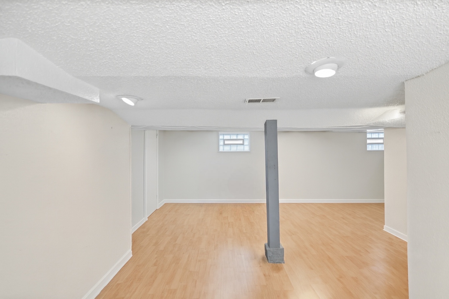 3437 N Overhill Avenue, Chicago, IL 60634