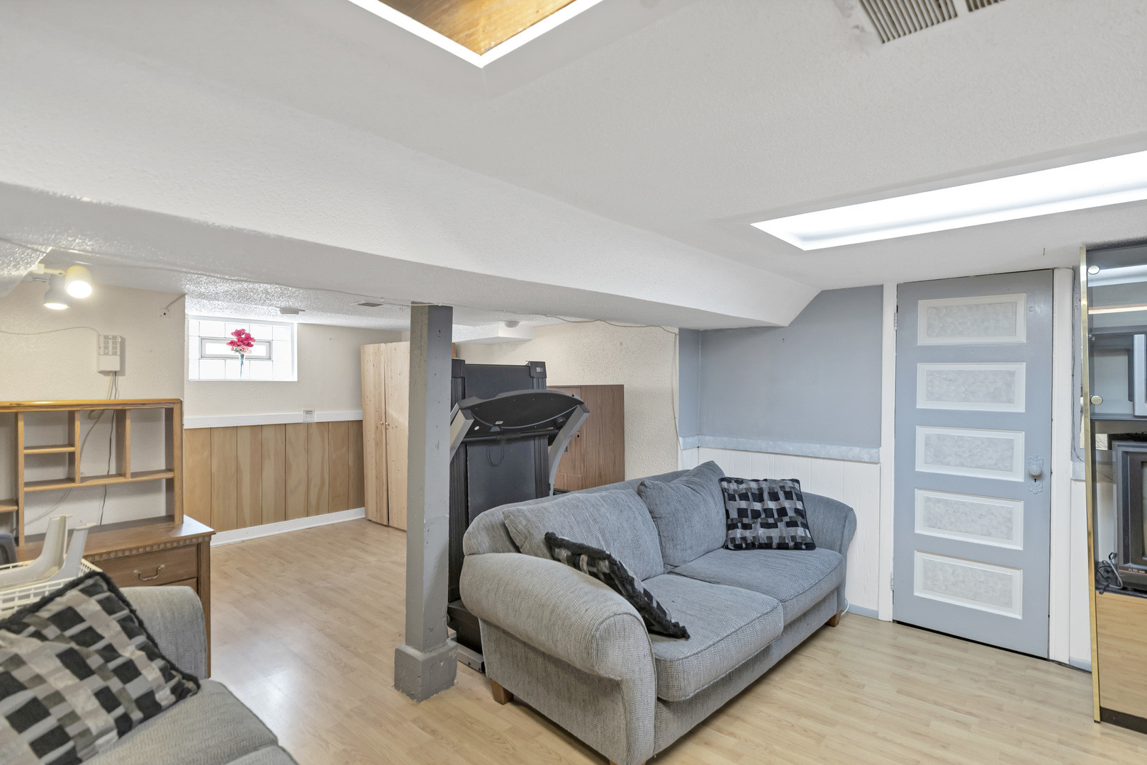 3437 N Overhill Avenue, Chicago, IL 60634