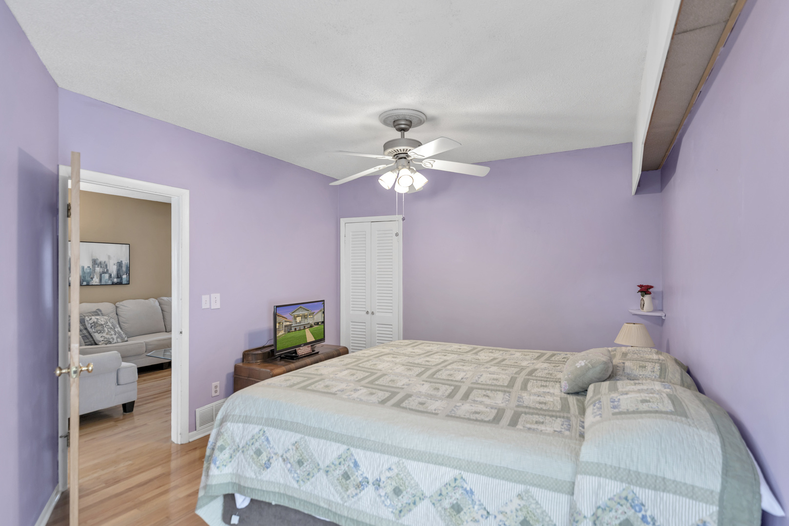 3437 N Overhill Avenue, Chicago, IL 60634