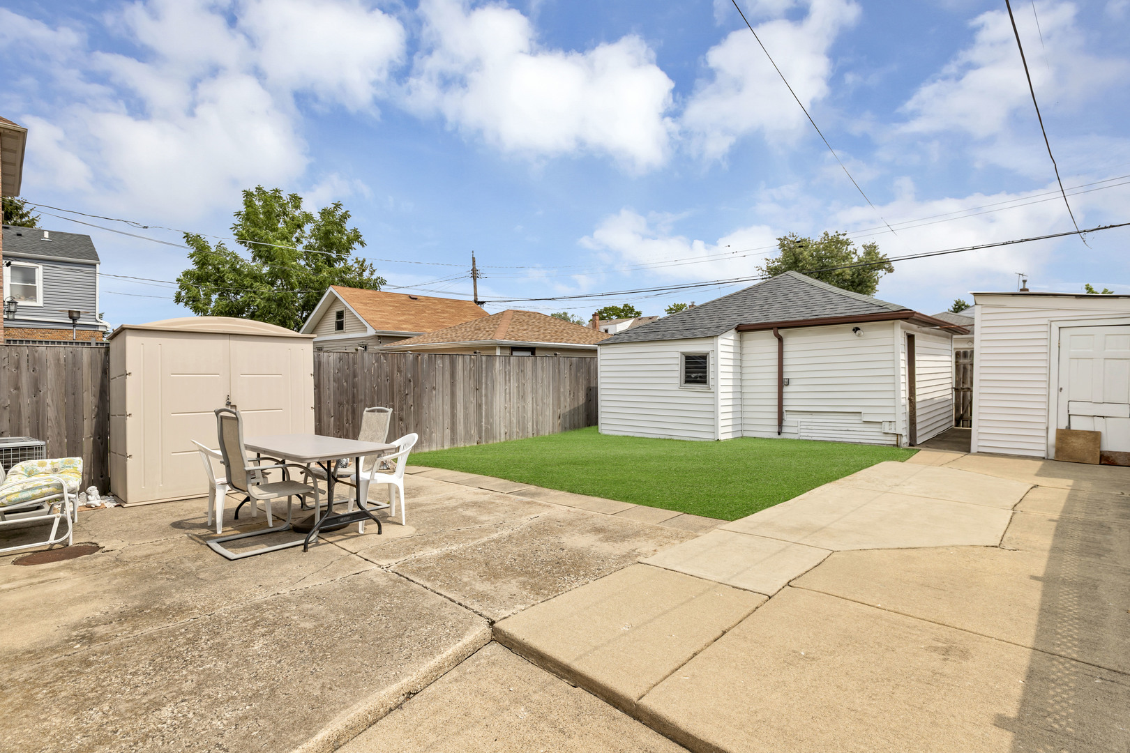 3437 N Overhill Avenue, Chicago, IL 60634