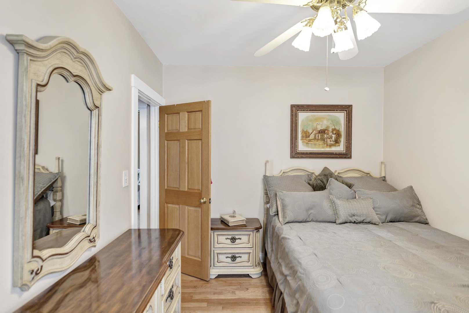 3437 N Overhill Avenue, Chicago, IL 60634