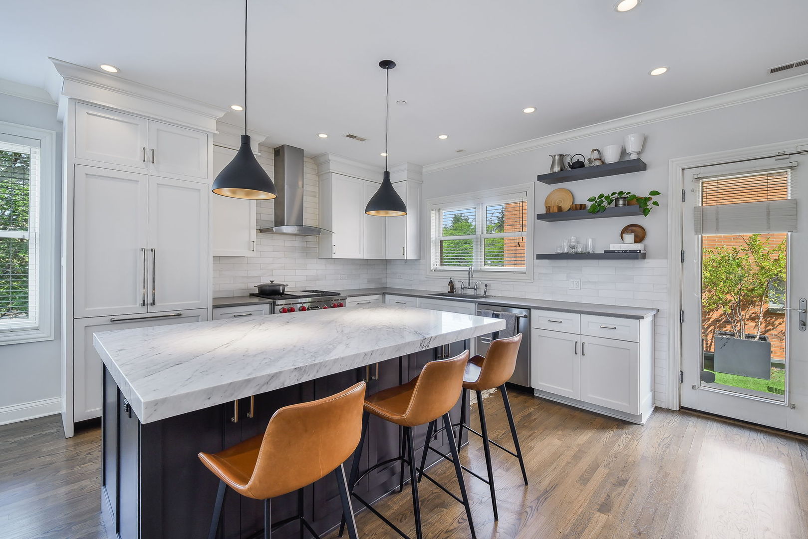 460 PENNSYLVANIA Avenue #A-1, Glen Ellyn, IL 60137