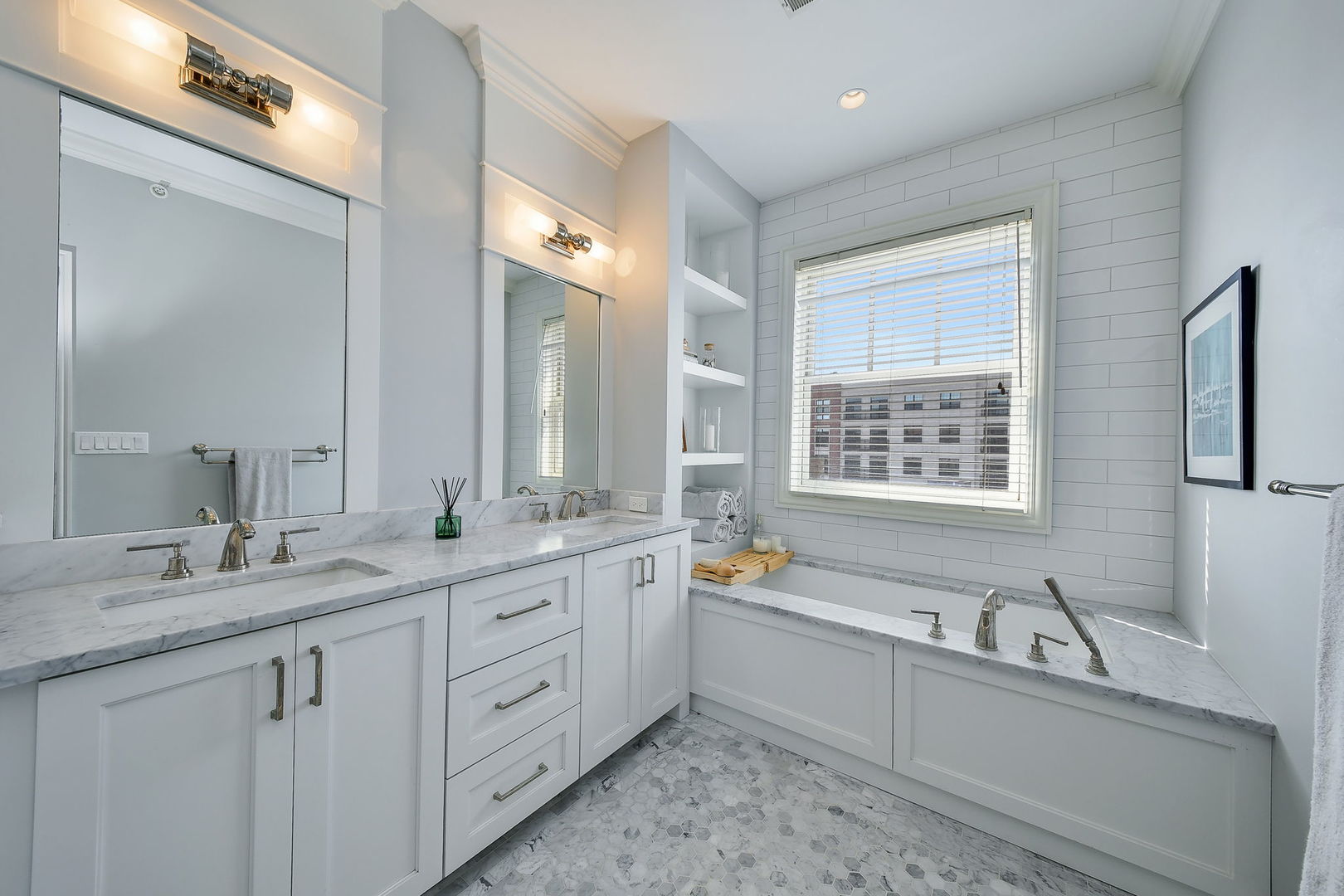 460 PENNSYLVANIA Avenue #A-1, Glen Ellyn, IL 60137