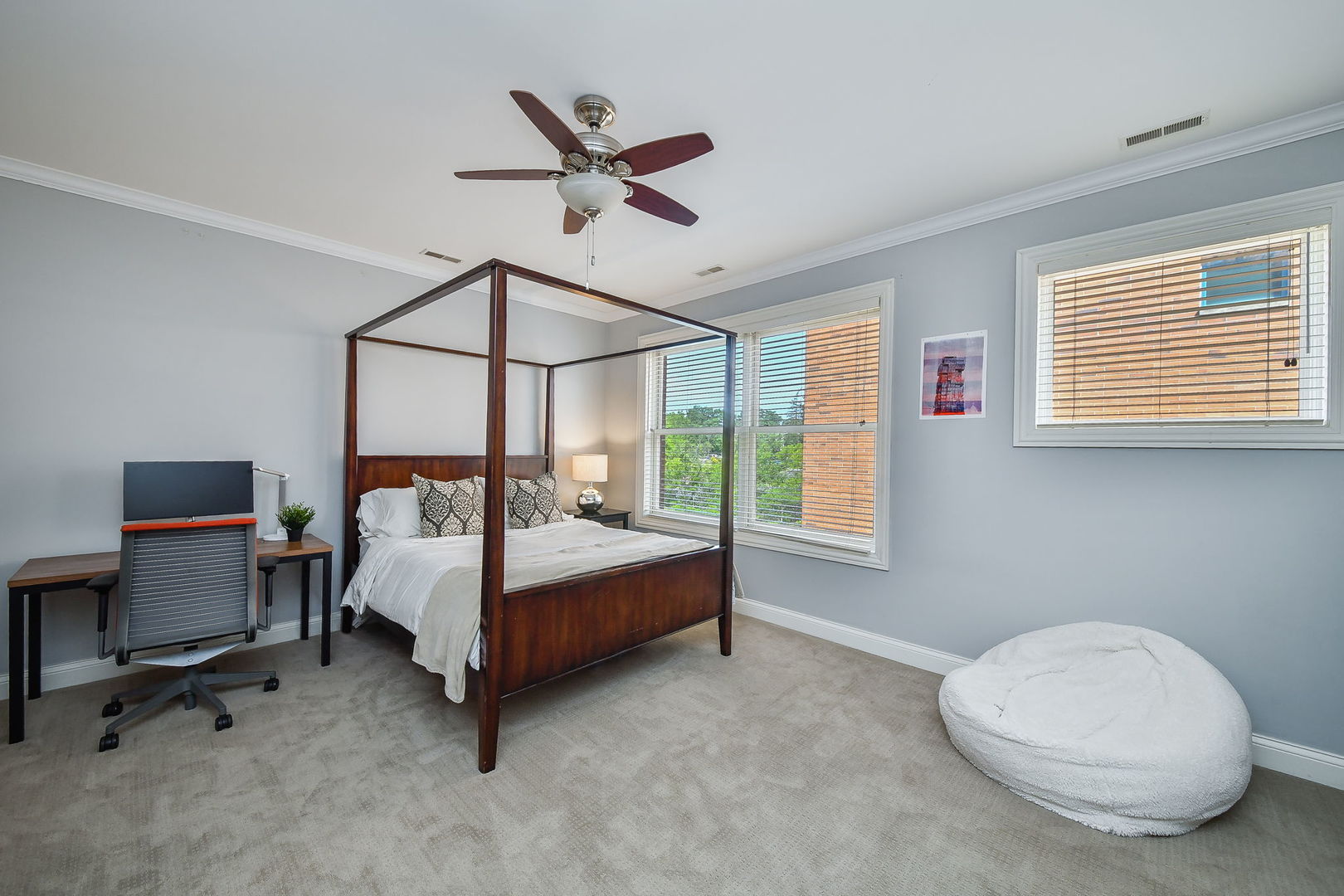 460 PENNSYLVANIA Avenue #A-1, Glen Ellyn, IL 60137