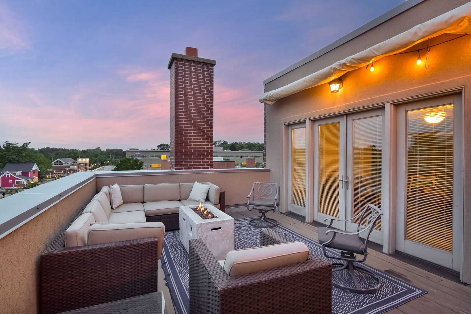 460 PENNSYLVANIA Avenue #A-1, Glen Ellyn, IL 60137