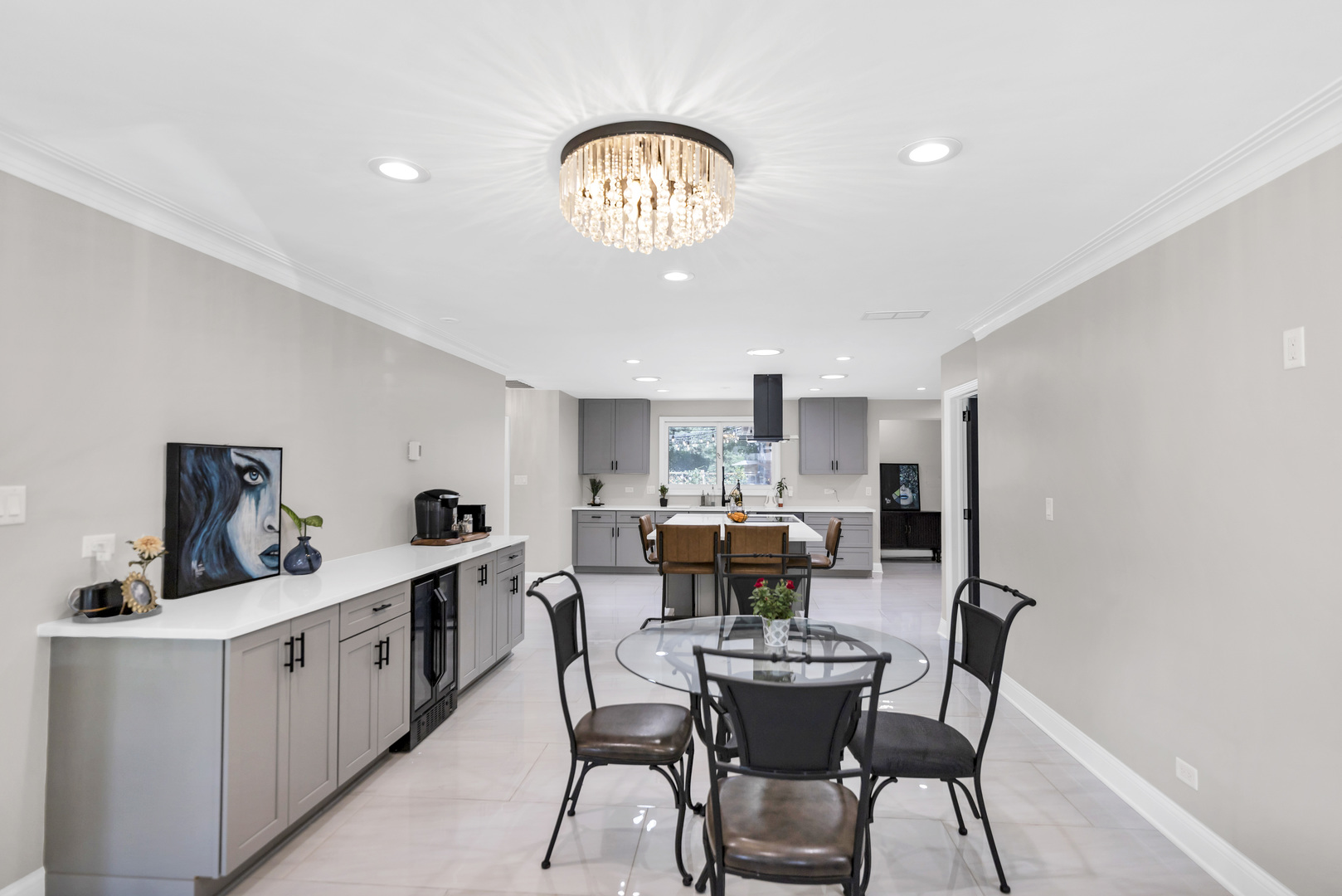 370 Oakwood Court, Palatine, IL 60067