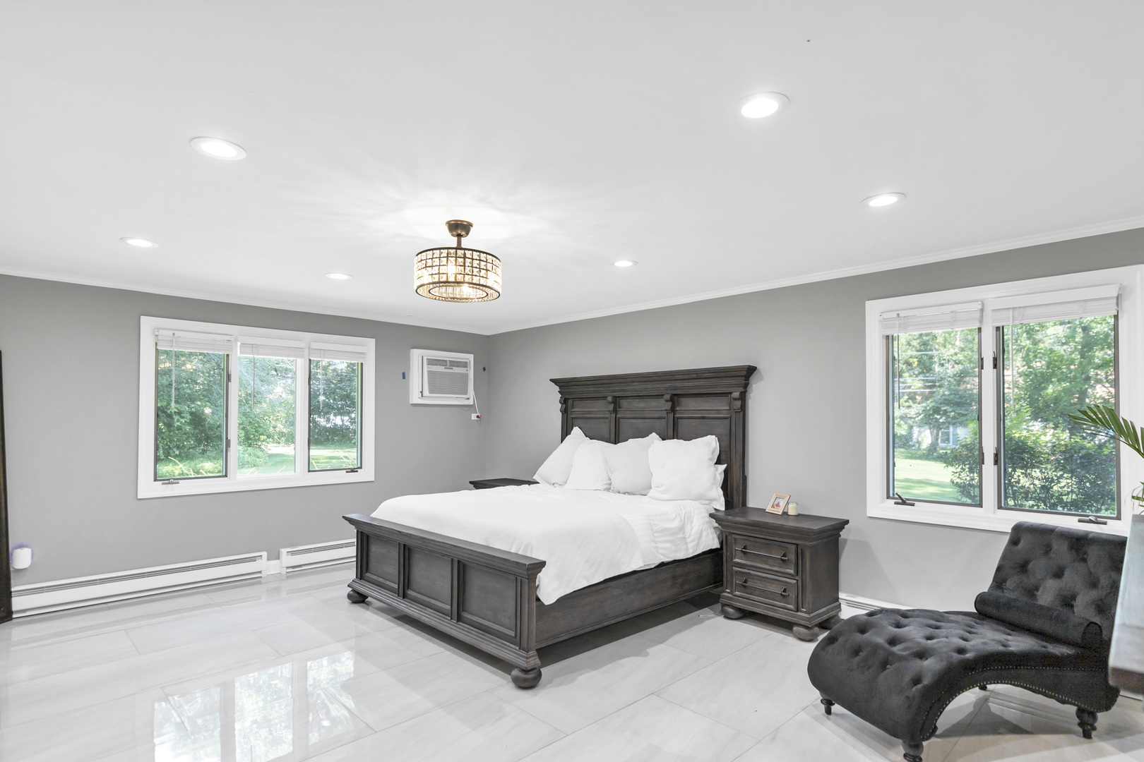 370 Oakwood Court, Palatine, IL 60067