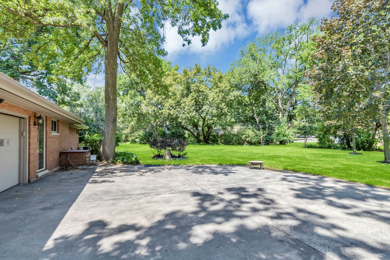 370 Oakwood Court, Palatine, IL 60067