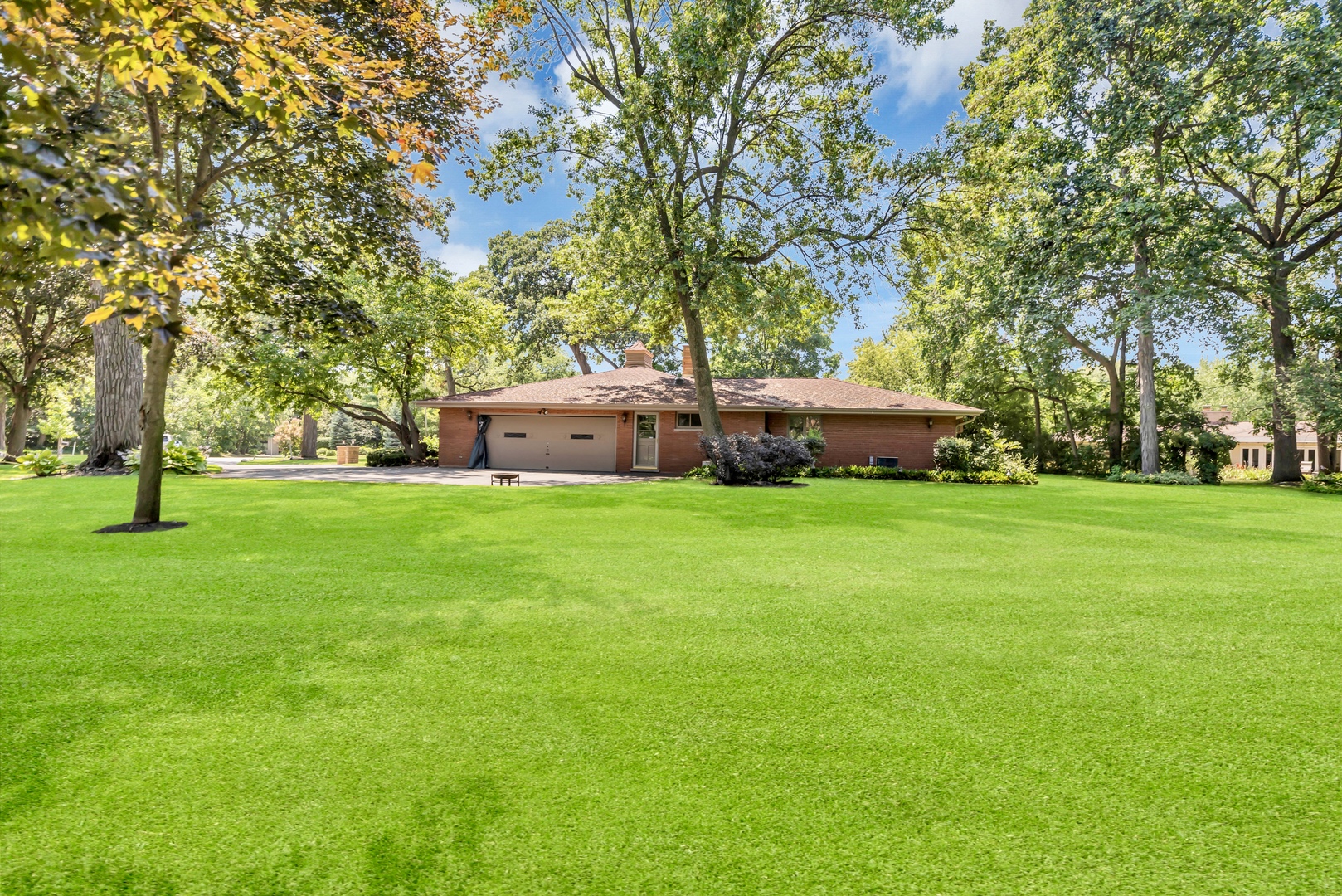 370 Oakwood Court, Palatine, IL 60067