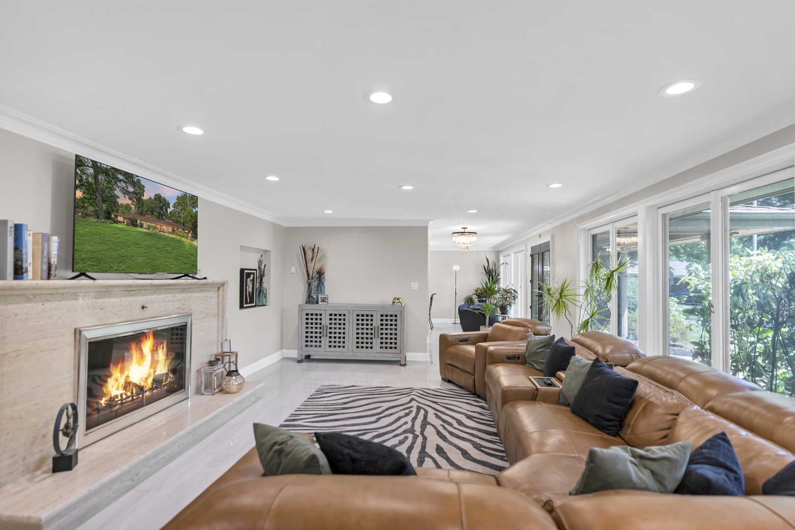 370 Oakwood Court, Palatine, IL 60067