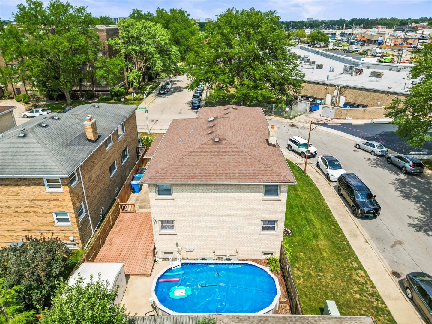 8423 W Wilson Avenue, Chicago, IL 60656