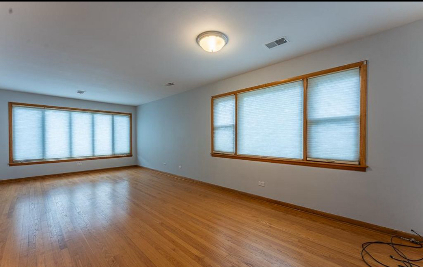 8423 W Wilson Avenue, Chicago, IL 60656