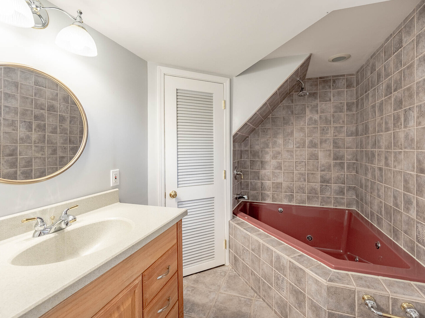 136 Ross Avenue, Cary, IL 60013