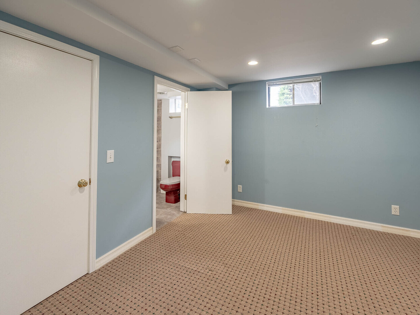 136 Ross Avenue, Cary, IL 60013