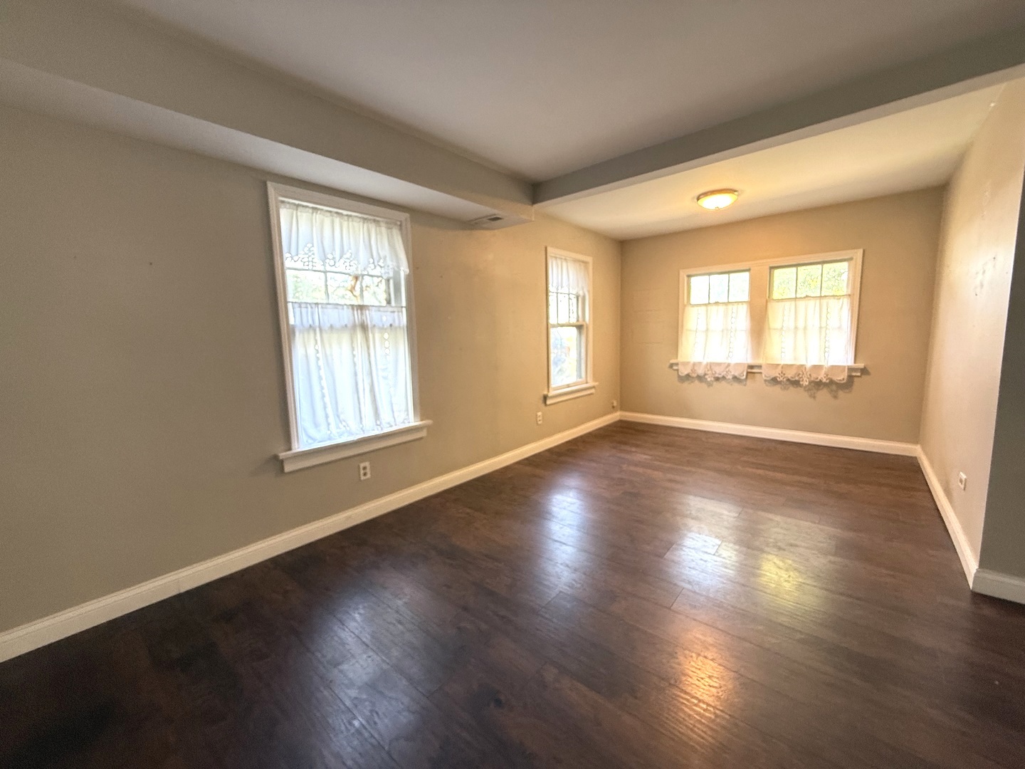 300 Brownell Street, Thornton, IL 60476
