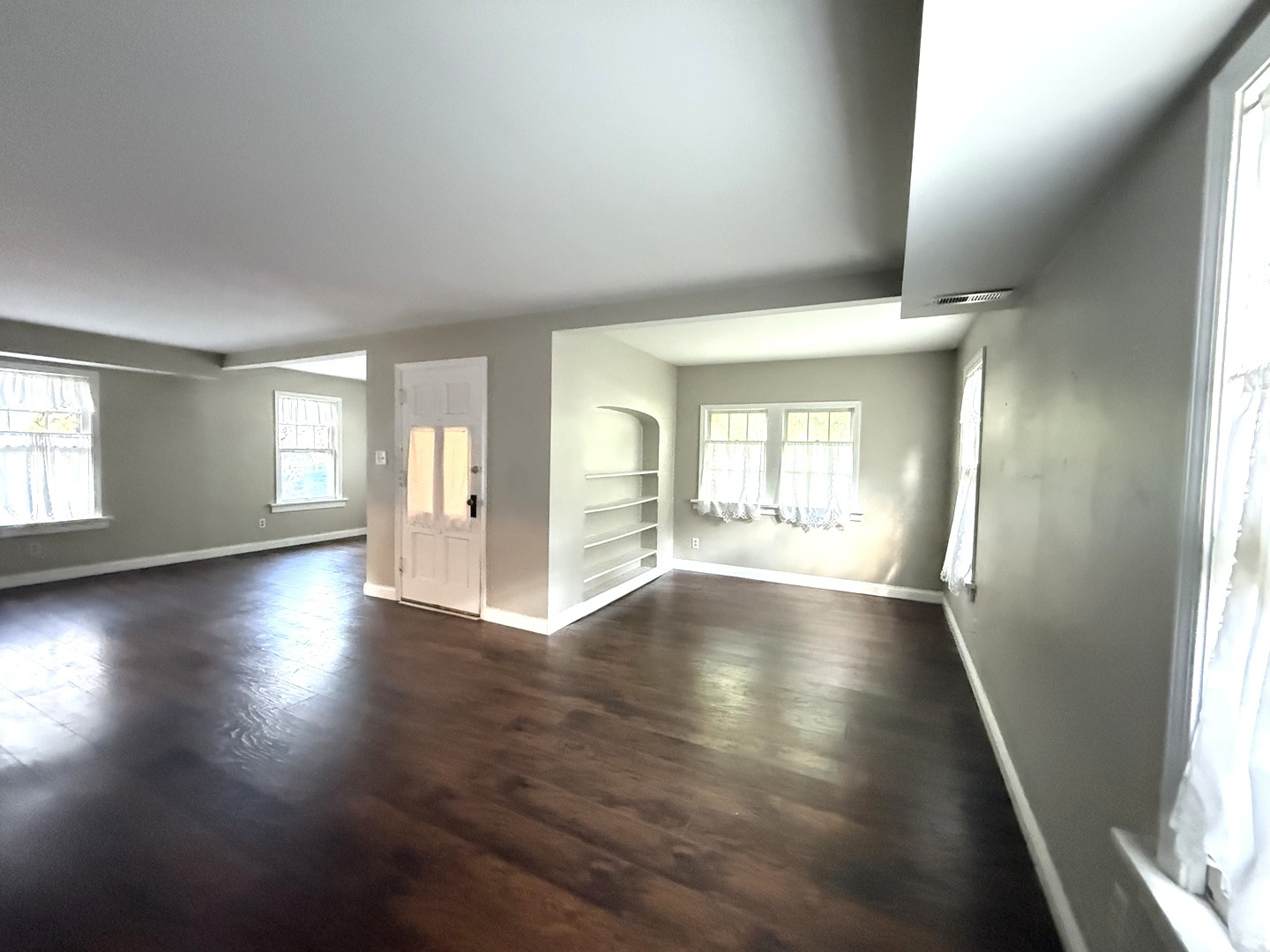300 Brownell Street, Thornton, IL 60476