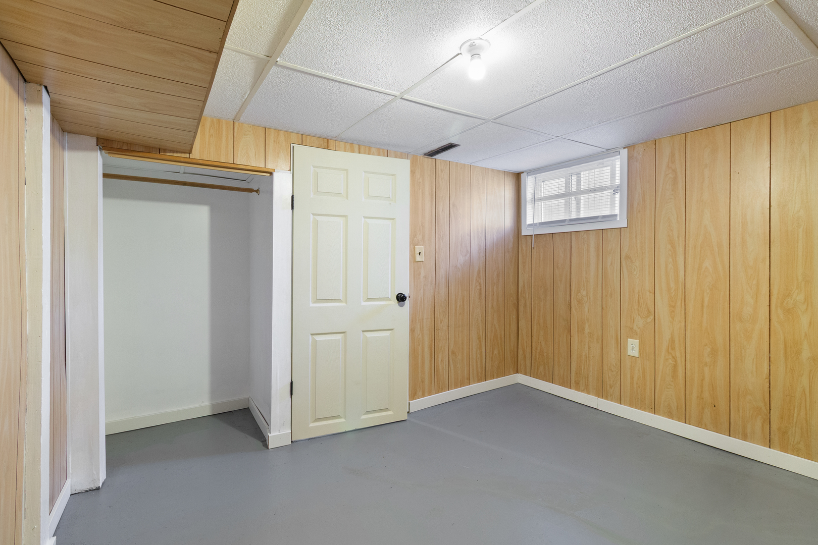 4730 Melville Avenue, East Chicago, IN 46312